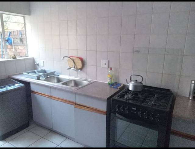 3 BEDROOM TOWNHOUSE FOR SALE IN HENNOPSPARK